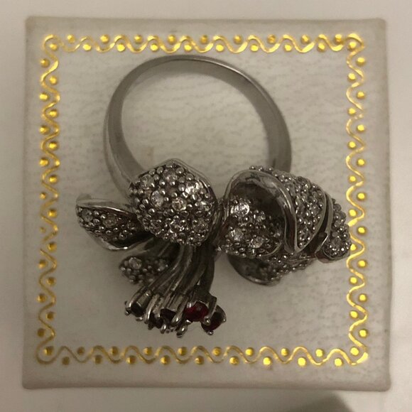 OVERSIZED TIGER LILY FLOWER RHODIUM PLATED RING - Picture 14 of 16